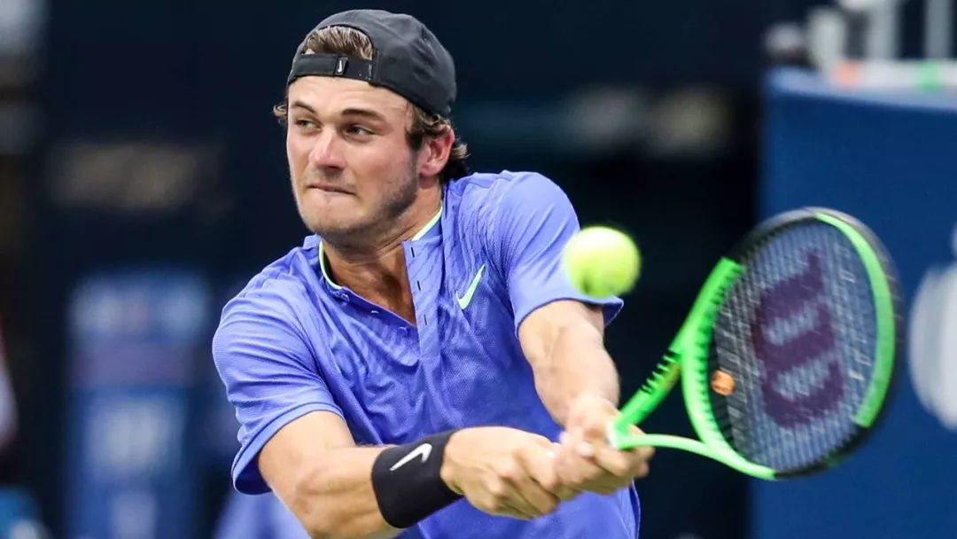 中忽略了手 中忽略了手