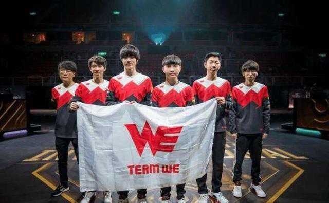 热的足球迷 热的足球迷