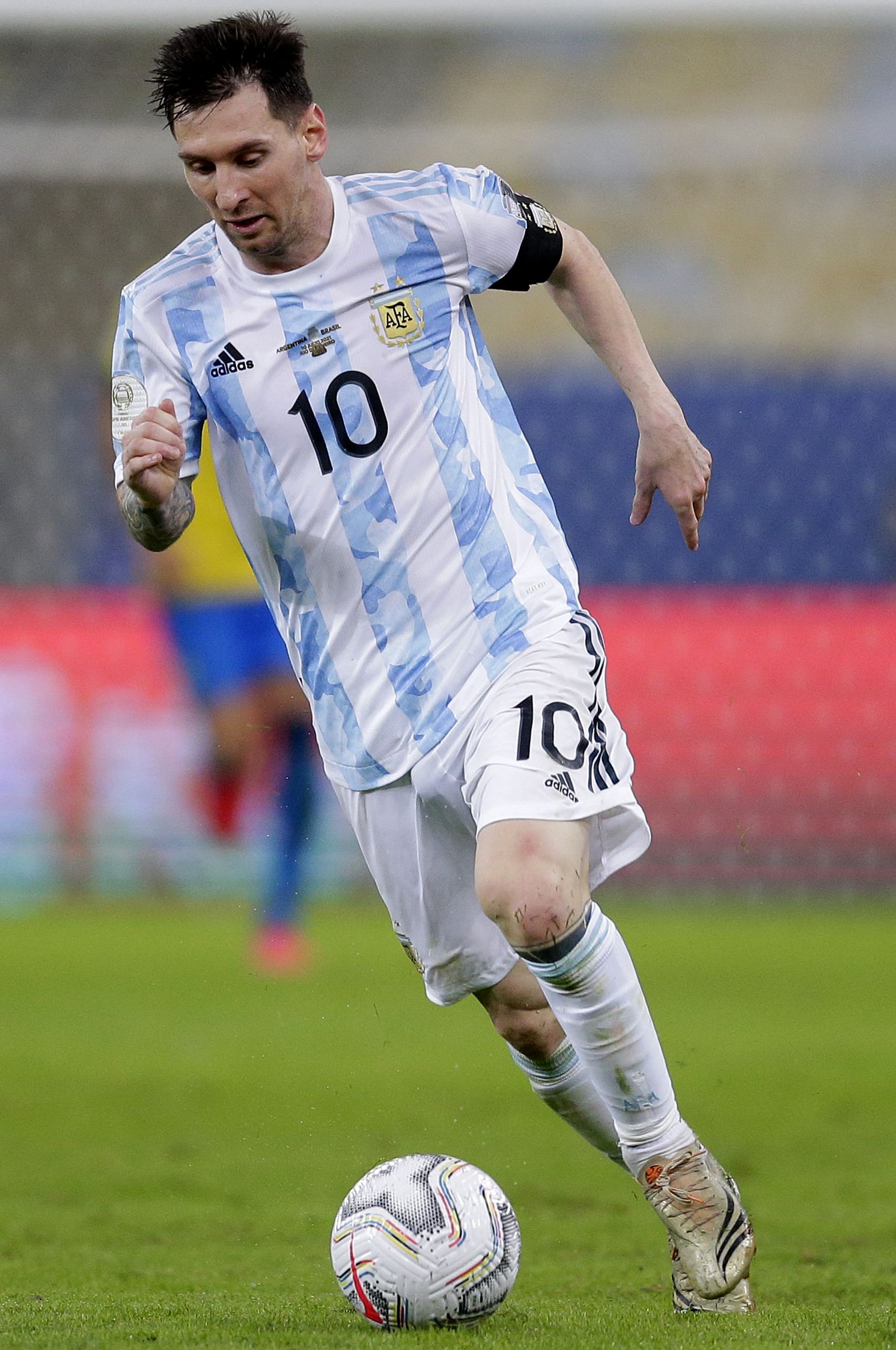 脚步日益临 脚步日益临