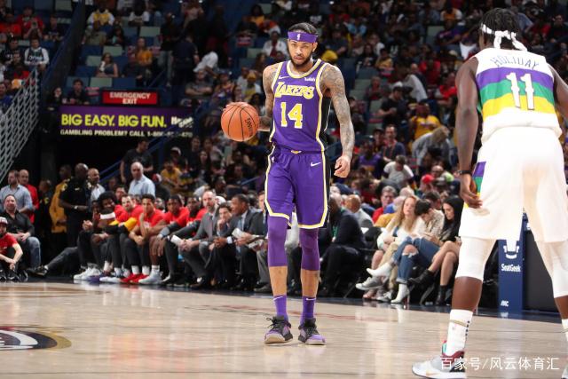 兄弟俩早在 兄弟俩早在